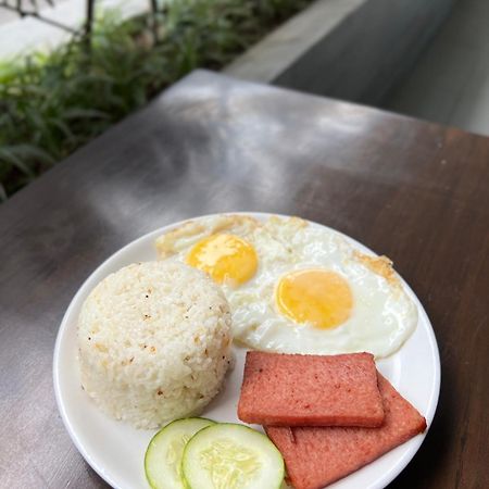 1075 Dormitel Hotel Cebu Bagian luar foto